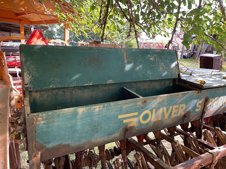 oliver-8ft-grain-drill-image-23