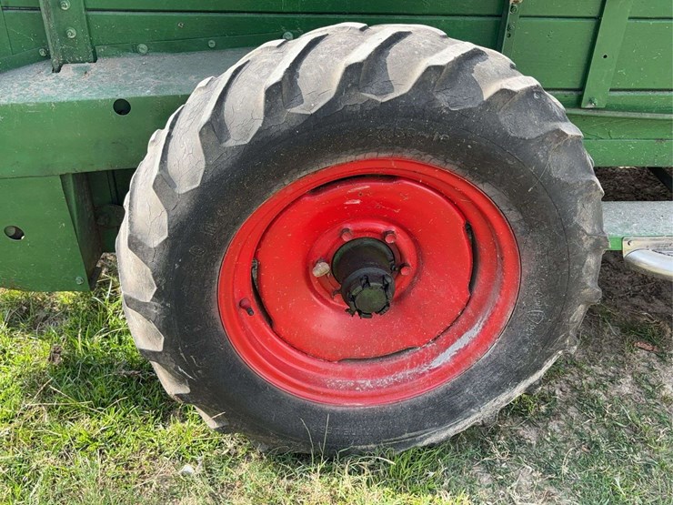 oliver-manure-spreader-image-28