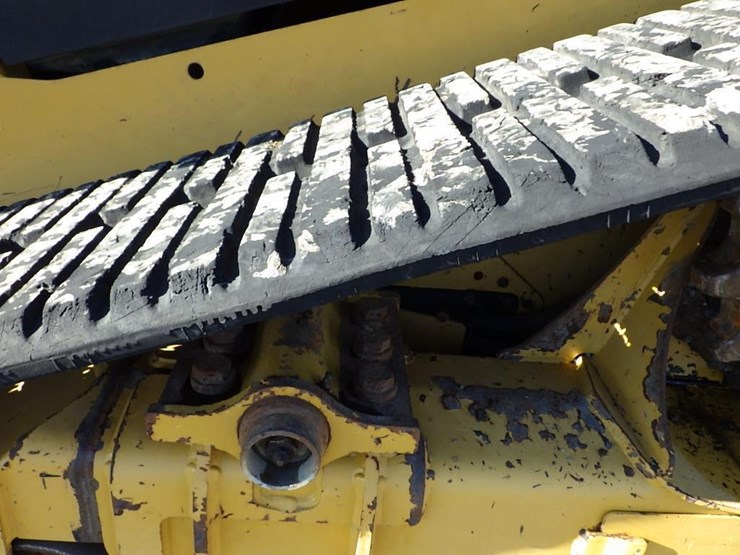 2019-caterpillar-239d3-image-34