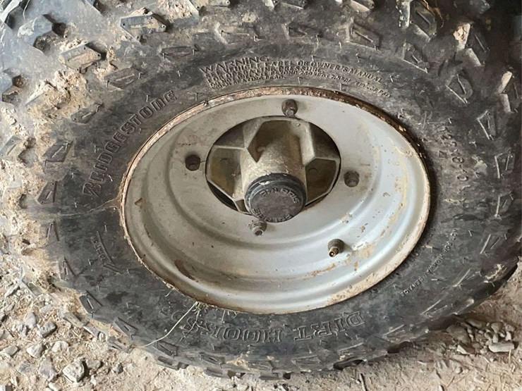 polaris-four-wheeler-image-12