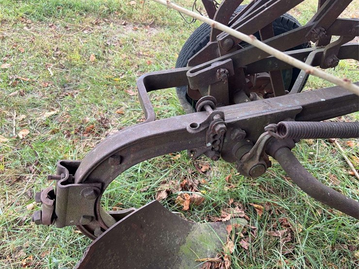 1-bottom-plow-image-24