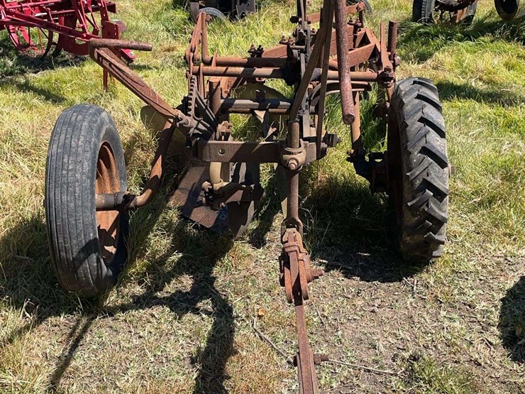 3-bottom-plow-image-8