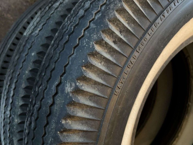 (4)-white-wall-car-tires-image-4