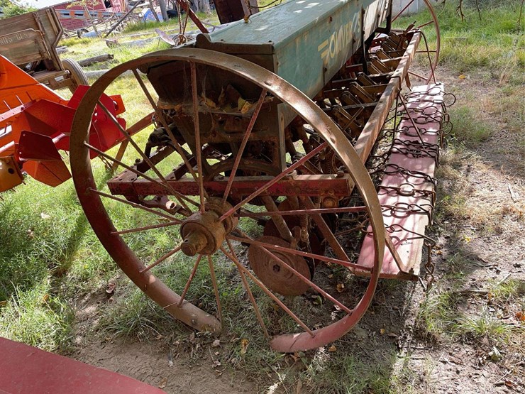 oliver-8ft-grain-drill-image-19