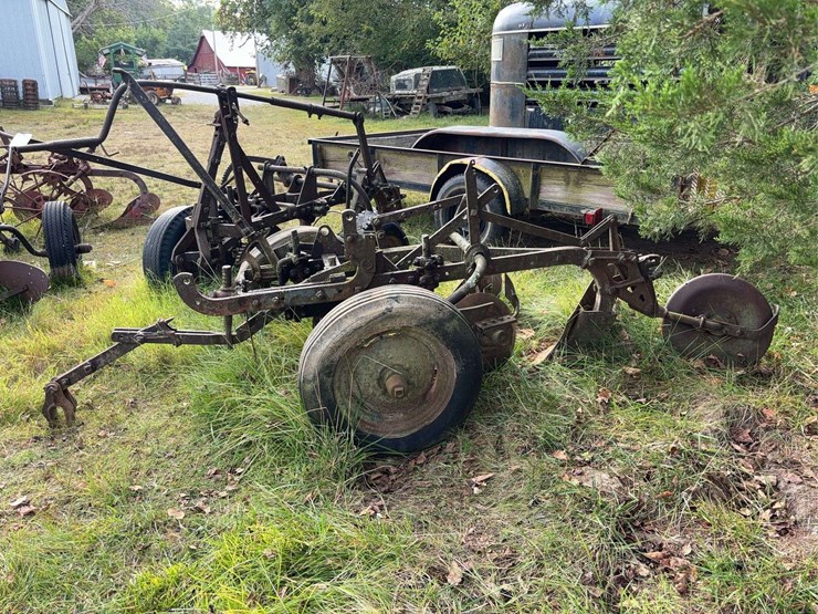 2-bottom-plow-image-2