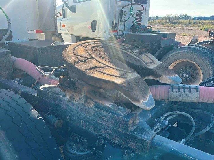 2006-freightliner-columbia-120-image-6