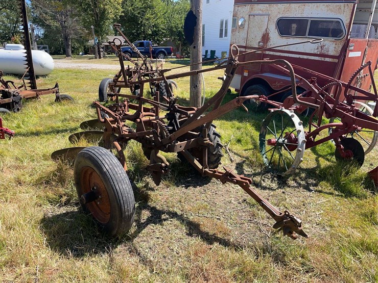 3-bottom-plow-image-7