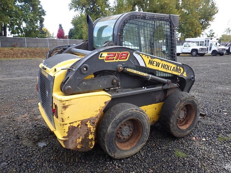 new-holland-l218-image-5