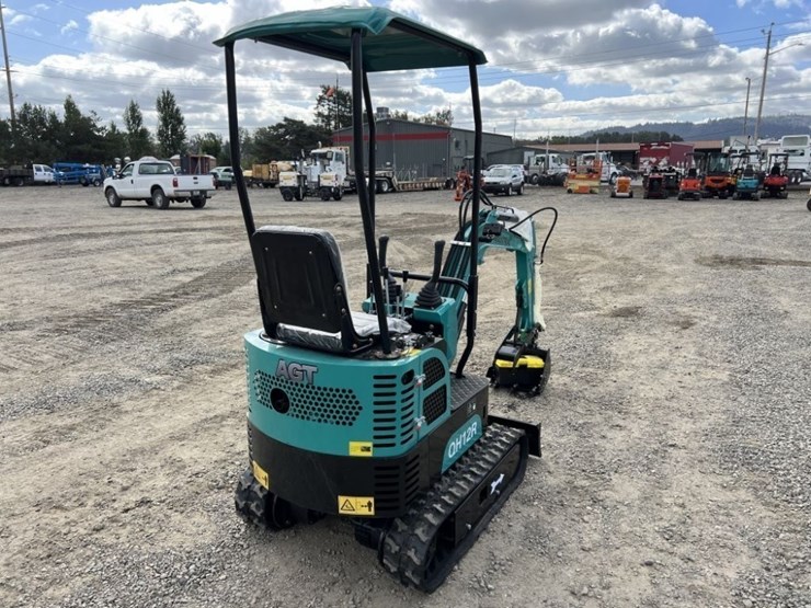2025-cfg-qh12r-mini-hydraulic-excavator-image-4