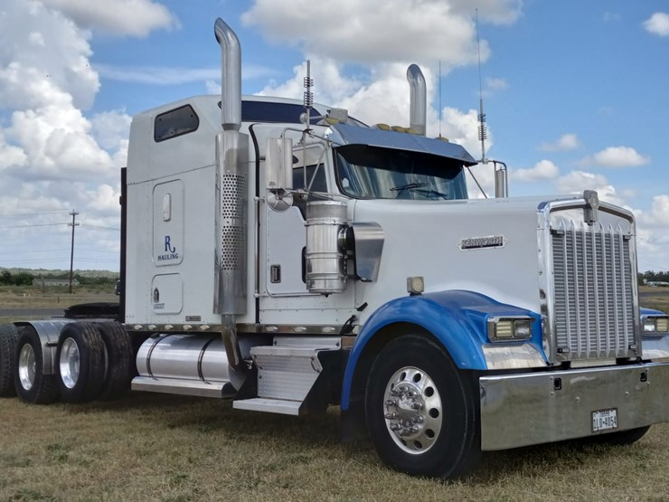 2000-kenworth-w900l-image-3