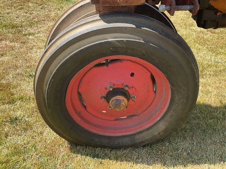 minneapolis-moline-ztu-image-10