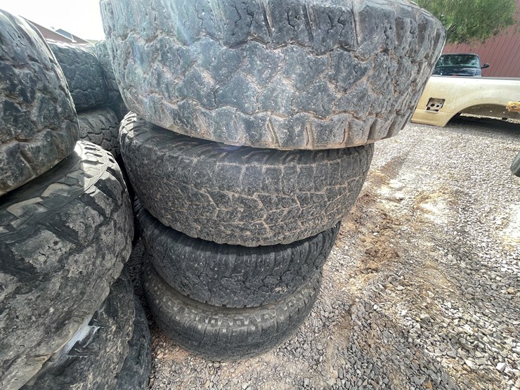 #1174-•-tires-(located-in-la-union,-nm)-image-1