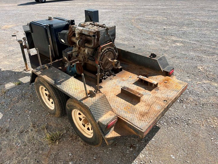 6-foot-utility-trailer-with-motor-image-5