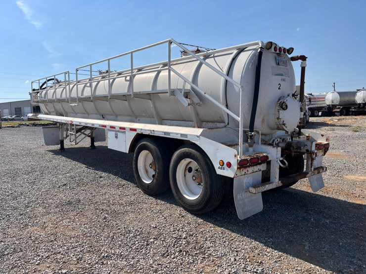2012-gallegos-130-bbl-steel-vacuum-trailer-image-6