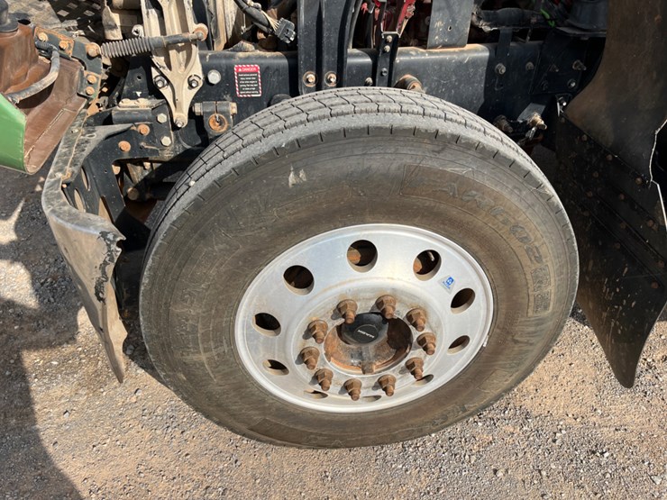 2018-mack-chu613-daycab-(inoperable)-image-12