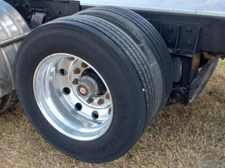 2000-kenworth-w900l-image-11