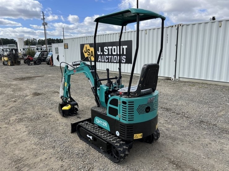 2025-cfg-qh12r-mini-hydraulic-excavator-image-6