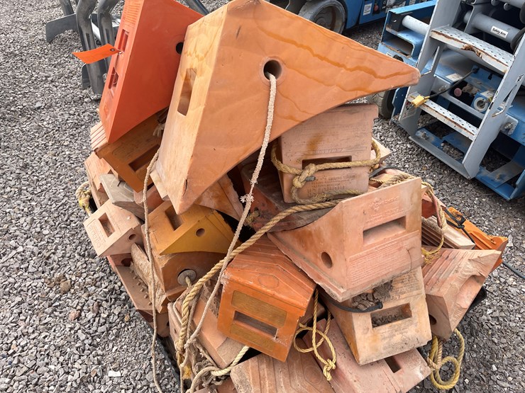 #1131-•-wheel-chocks-(offsite-in-la-union,-nm)-image-4