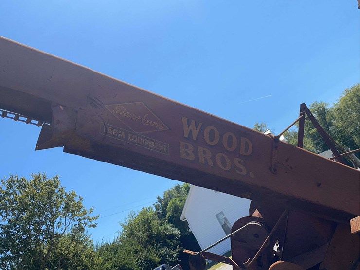 dearborn-1-row-corn-picker-image-30