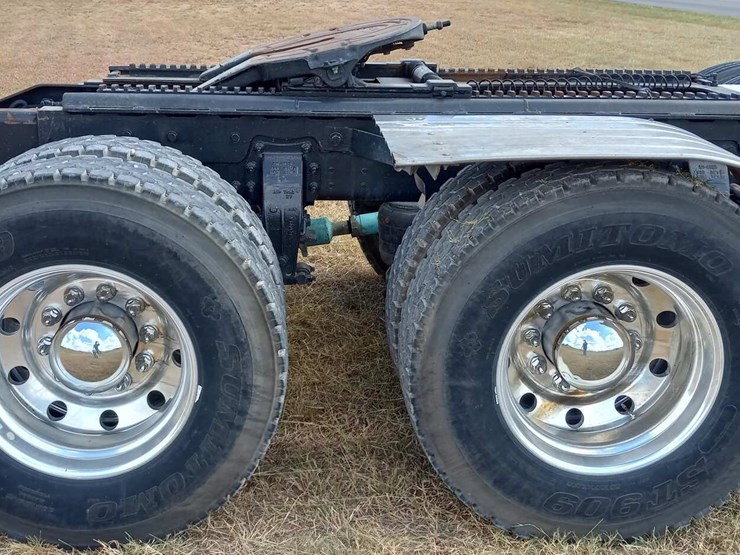 2000-kenworth-w900l-image-13