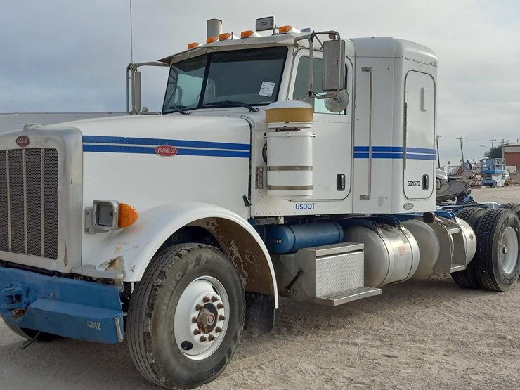 2008-peterbilt-367-image-1