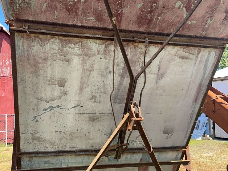 avery-hayhawk-hay-loader-image-22