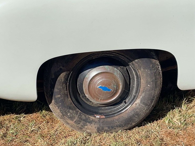 1952-chevrolet-deluxe-image-21