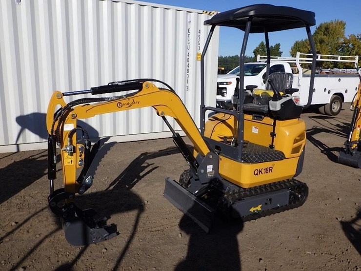 2025-cfg-qk18r-hydraulic-excavator-image-1