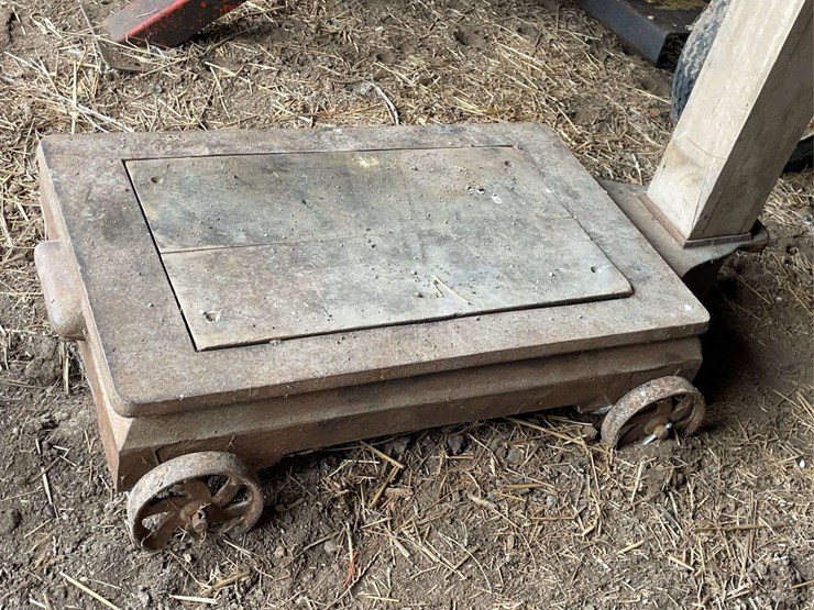 large-rolling-scale-image-11