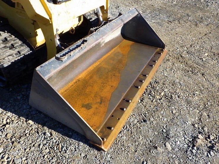 2019-caterpillar-239d3-image-8