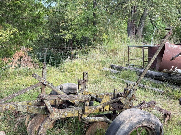 2-bottom-plow-image-4