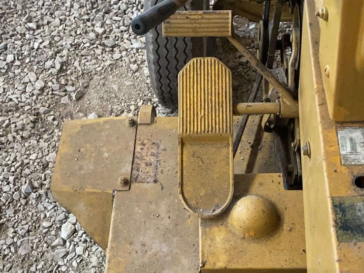 minneapolis-moline-108-image-37