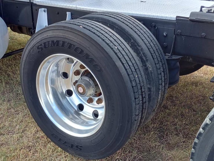 2000-kenworth-w900l-image-12