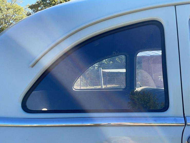 1952-chevrolet-deluxe-image-14