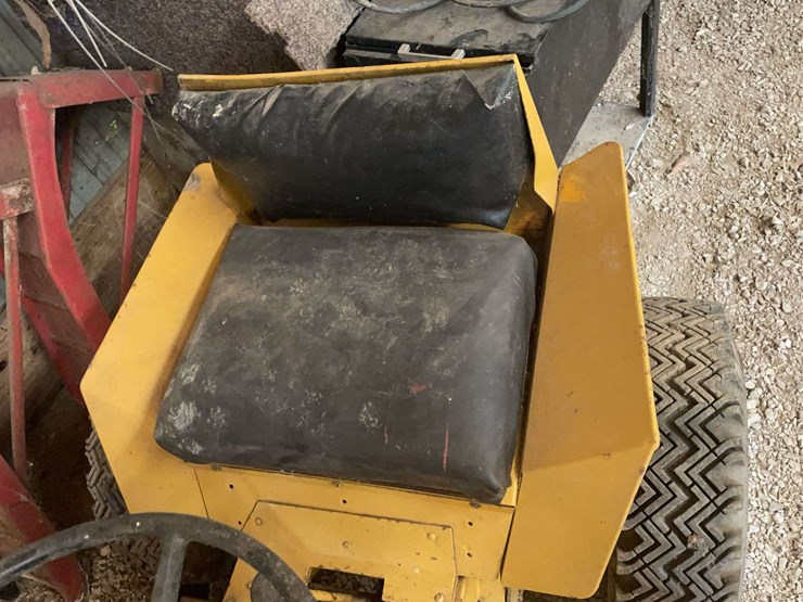 minneapolis-moline-108-image-29