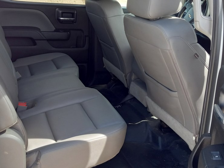 2018-chevrolet-silverado-2500hd-image-9