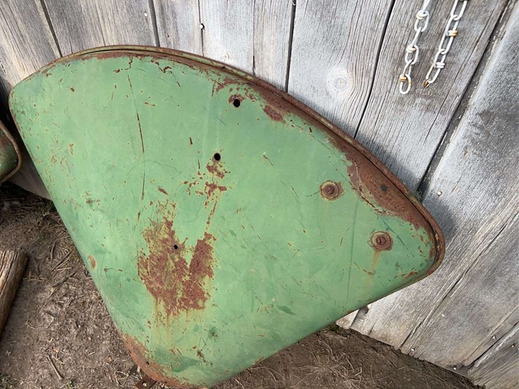 (2)-oliver-fenders-image-4