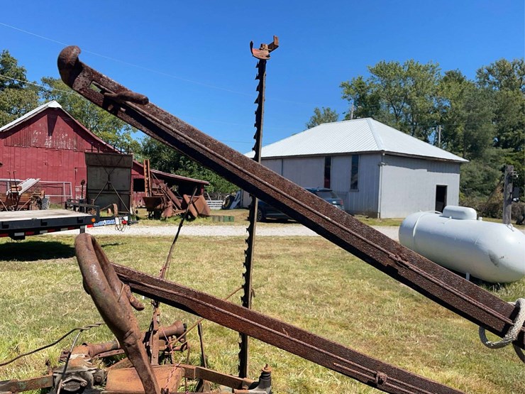 moline-2-bottom-plow-image-11