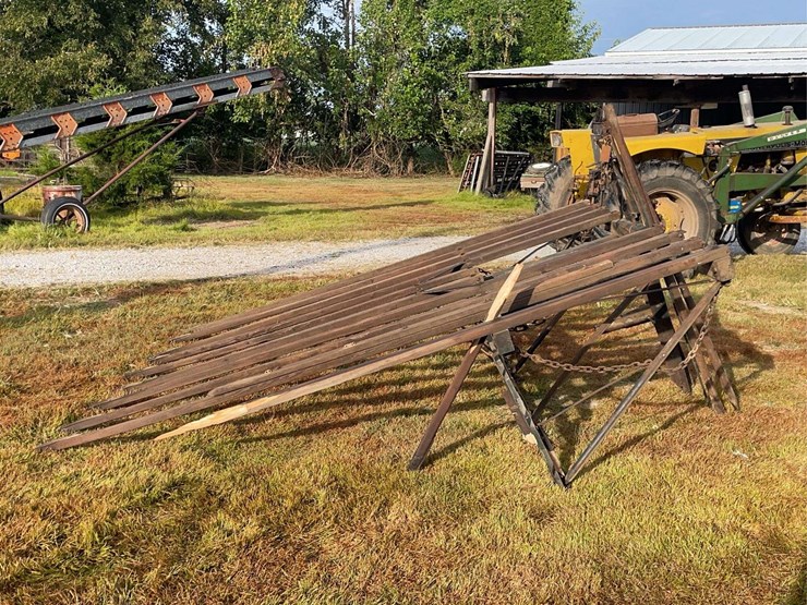 wooden-hay-loader-image-2