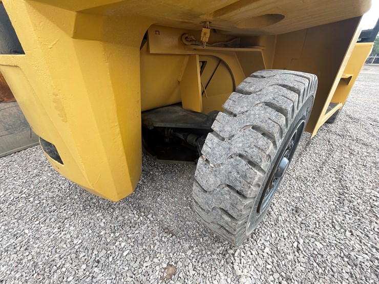#1003-•-2006-cat-forklift-(offsite-in-la-union,-nm)-image-2