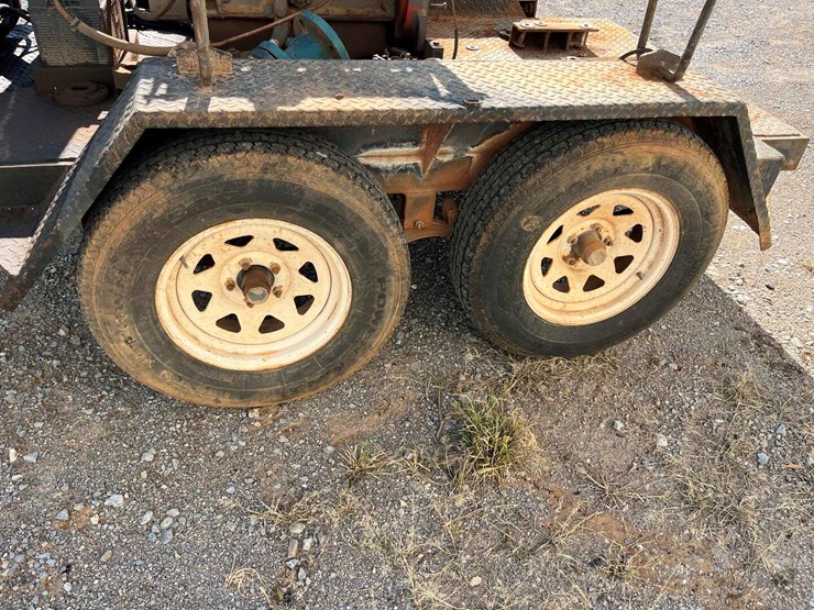 6-foot-utility-trailer-with-motor-image-10