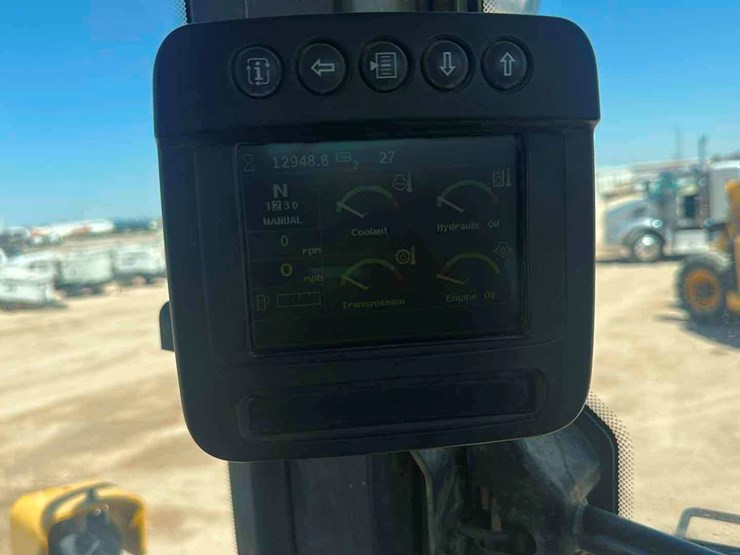 2012-deere-624k-image-10