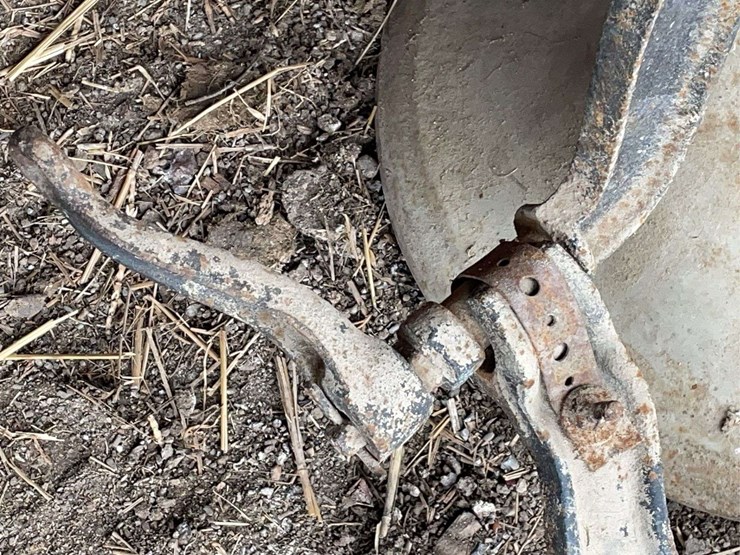 crystal-metal-bell-image-13