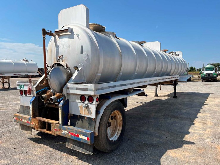 2004-dragon-150-bbl-aluminum-vacuum-trailer-image-4
