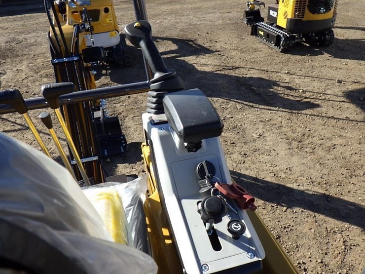 2025-cfg-mx20r-hydraulic-excavator-image-21