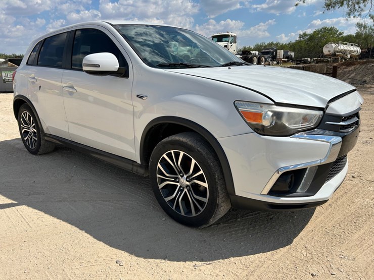 2018-mitsubishi-outlander-image-3