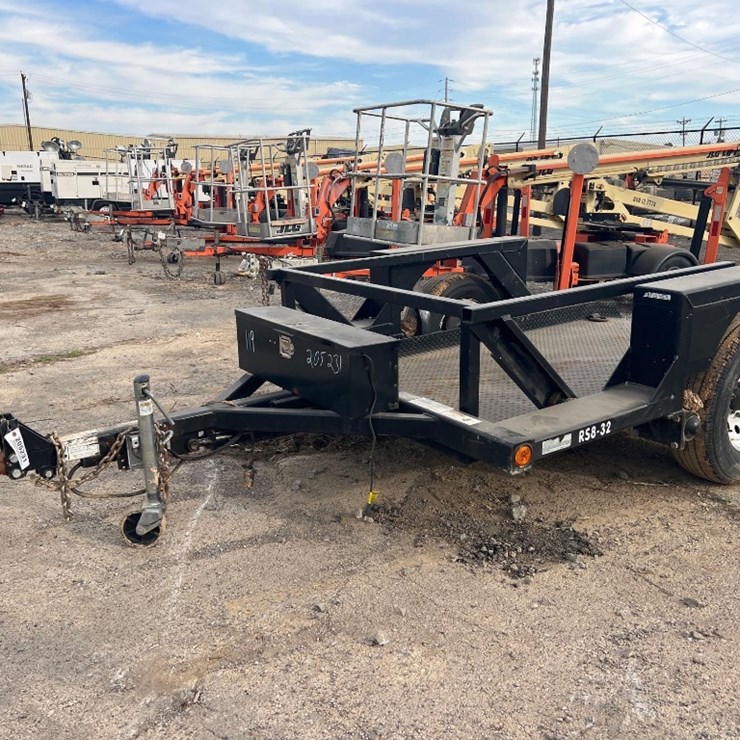 2019 ROCK LINE RS8-32 80" X 9' HYD DROP DOWN TRAIL