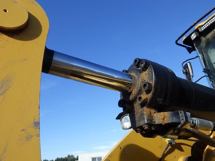 2017-caterpillar-950m-image-22
