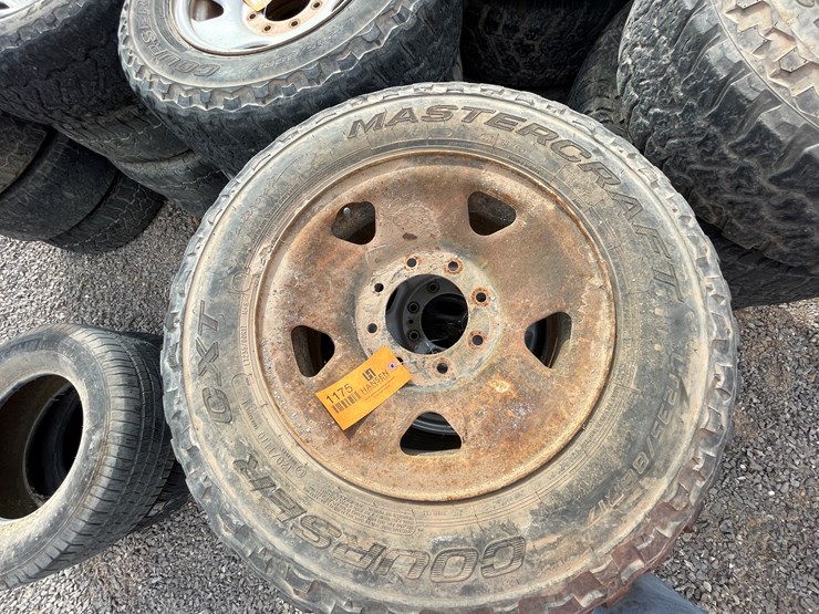 #1175-•-tires-(located-in-la-union,-nm)-image-2