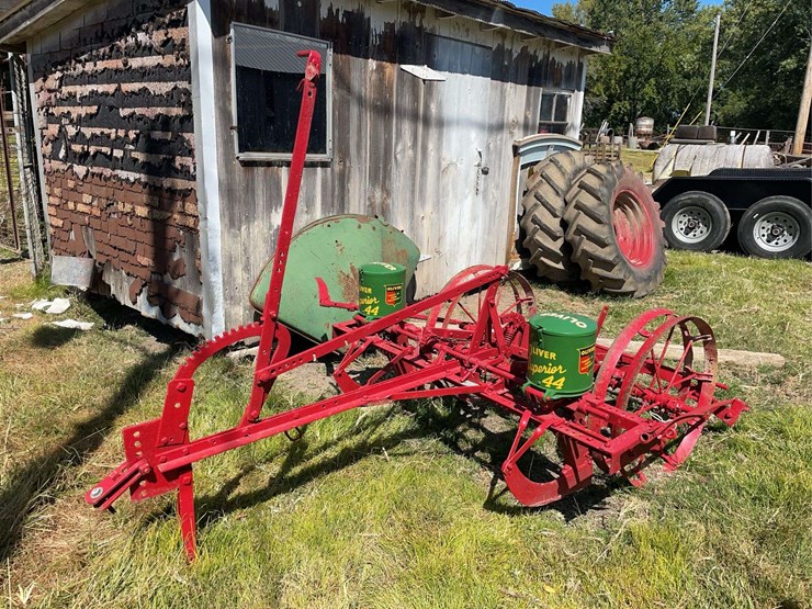 oliver-44-planter-image-1